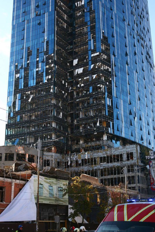 Як виглядає центр Києва після ракетних ударів 10 жовтня 11