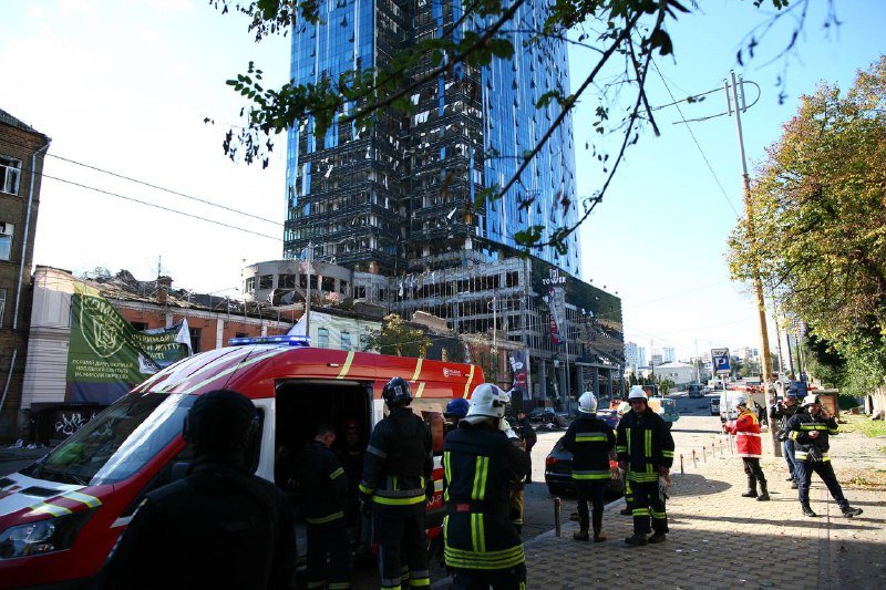 Як виглядає центр Києва після ракетних ударів 10 жовтня 13