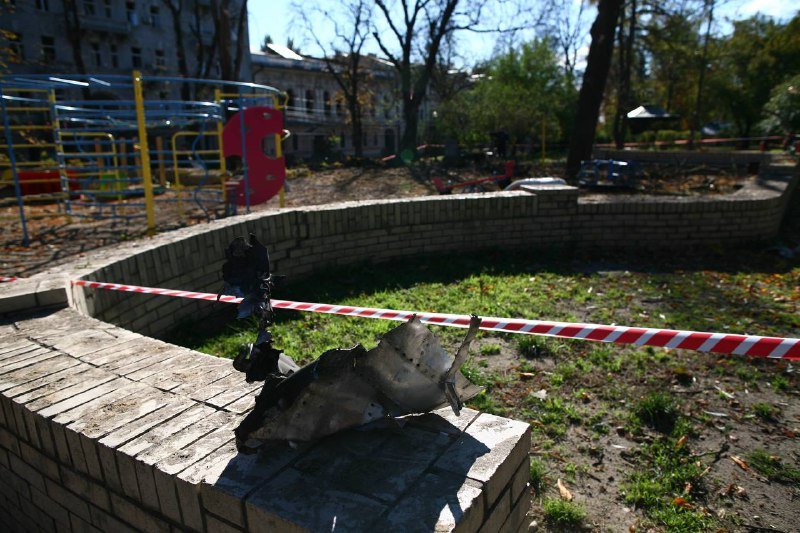 Як виглядає центр Києва після ракетних ударів 10 жовтня 25