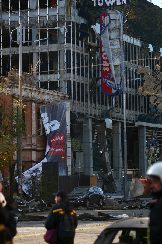 Як виглядає центр Києва після ракетних ударів 10 жовтня 28