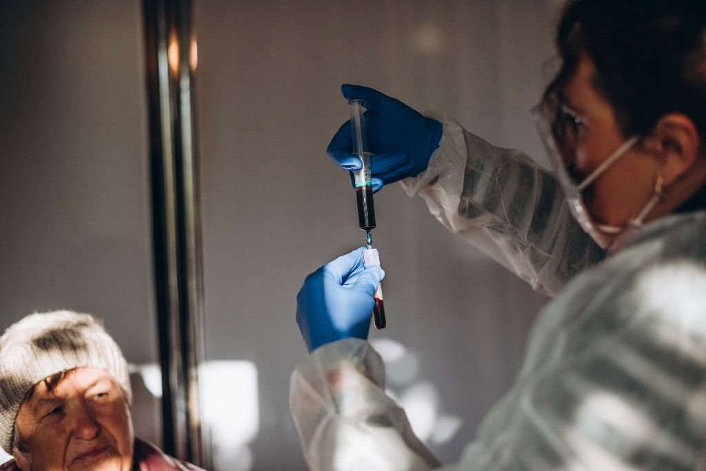 По Київщині курсуватиме клініка на колесах: як пройти безкоштовне обстеження та отримати необхідні ліки 2