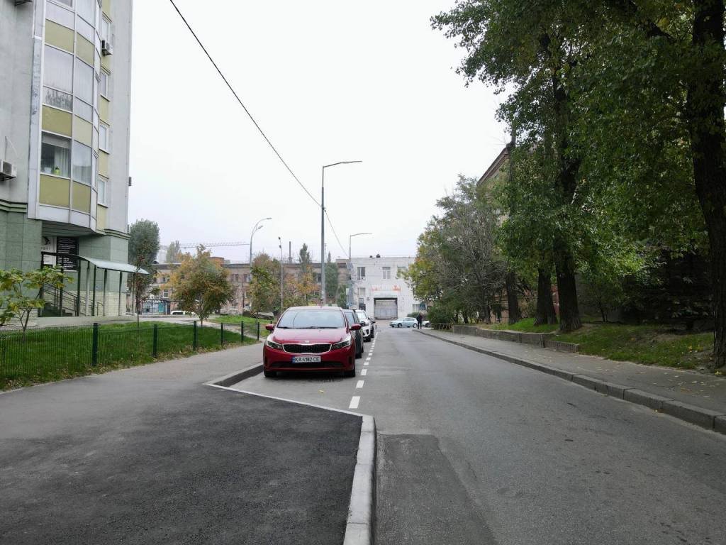 Ще одна вулиця Києва стала безпечнішою для пішоходів: де і як виглядає 5