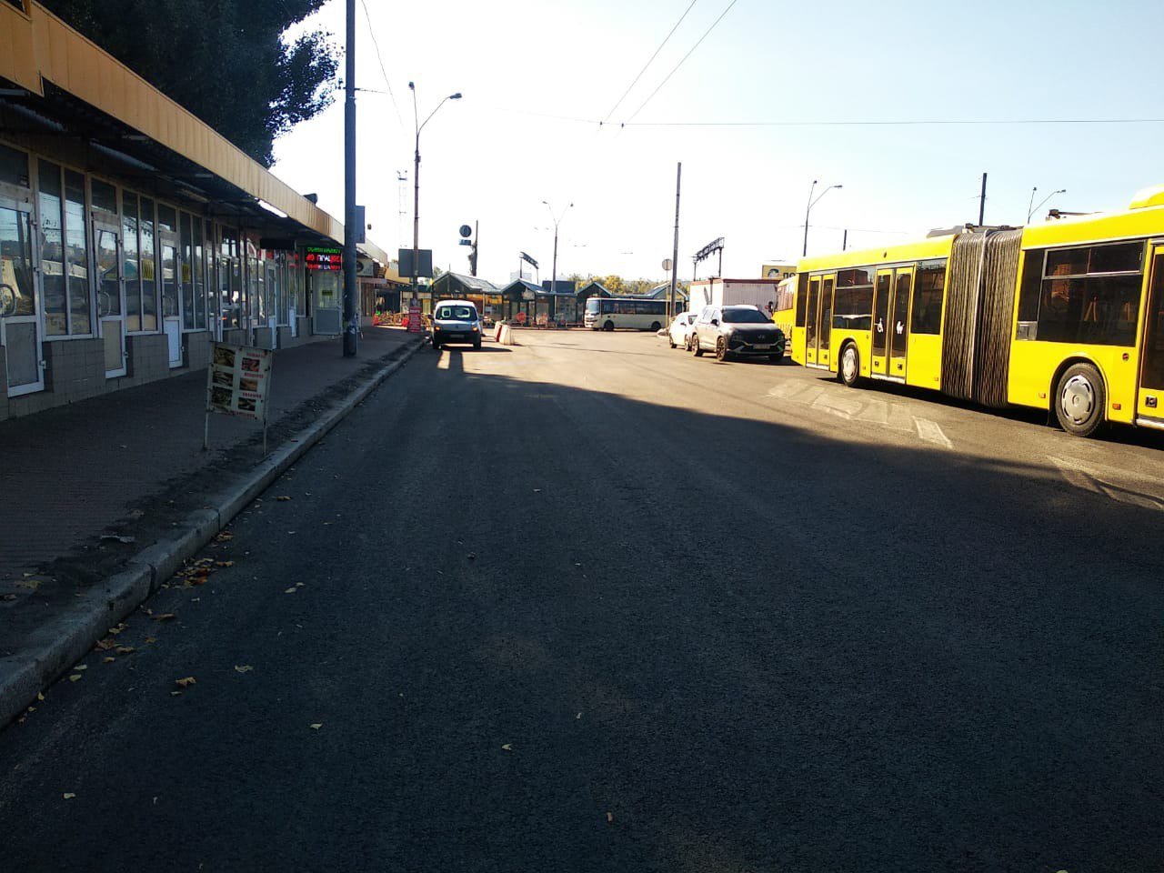 У Києві оновлюють покриття на Оболонському проспекті: коли завершать роботи 1