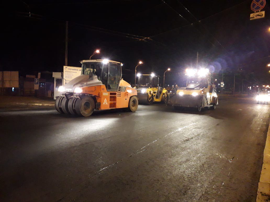 У Києві оновлюють покриття на Оболонському проспекті: коли завершать роботи 4