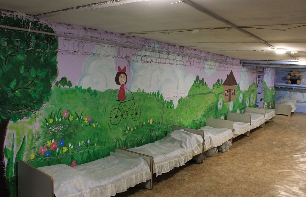 Для дітей Бучі облаштували креативне укриття: волонтери шукають нові об’єкти для допомогти 4