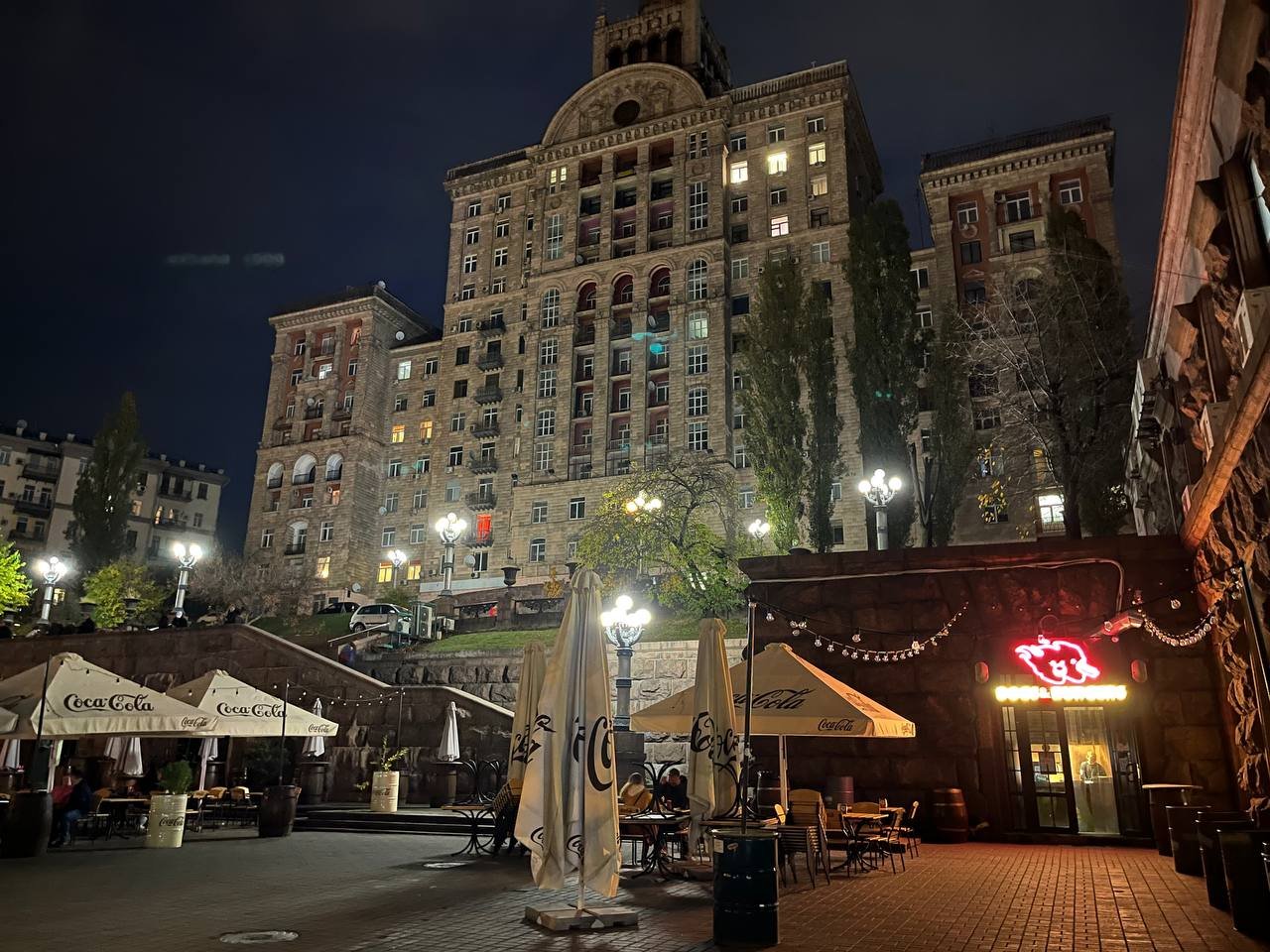 Київ економить світло: як виглядає центр столиці після заходу сонця 5