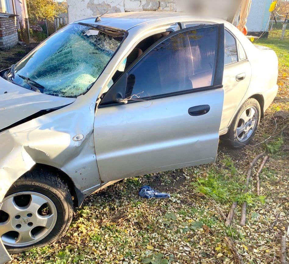 На Київщині водій Daewoo збив неповнолітню та втік з місця ДТП: дівчинка померла у швидкій 1