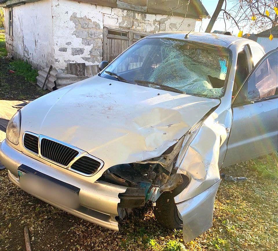 На Київщині водій Daewoo збив неповнолітню та втік з місця ДТП: дівчинка померла у швидкій 2
