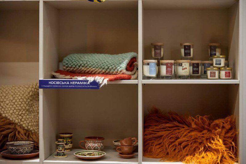 Залізність: Укрзалізниця відкрила свій перший офіційний мерч-шоп 7