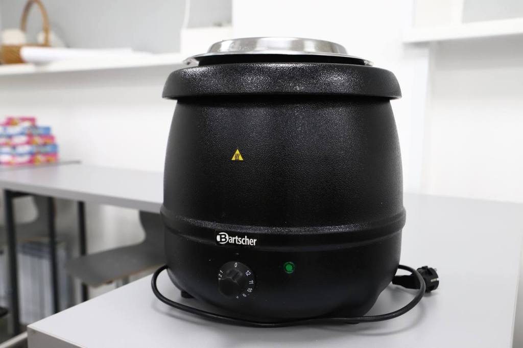 У Києві готують по 100 пунктів обігріву у кожному району: чим облаштують 3