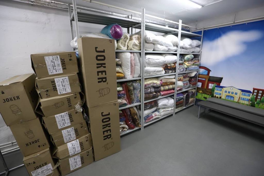 У Києві готують по 100 пунктів обігріву у кожному району: чим облаштують 4