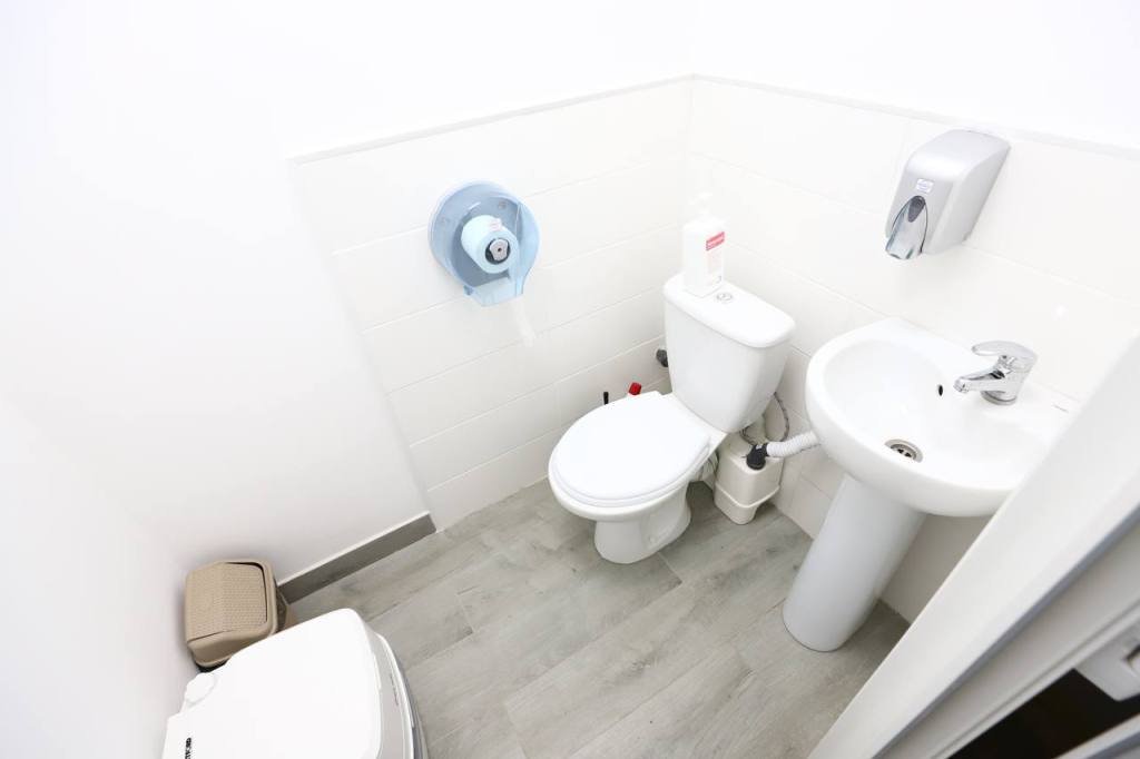 У Києві готують по 100 пунктів обігріву у кожному району: чим облаштують 13