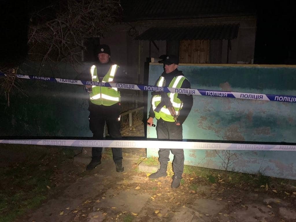 Житель Київщини намагався розібрати танковий снаряд: чоловік помер у лікарні 4