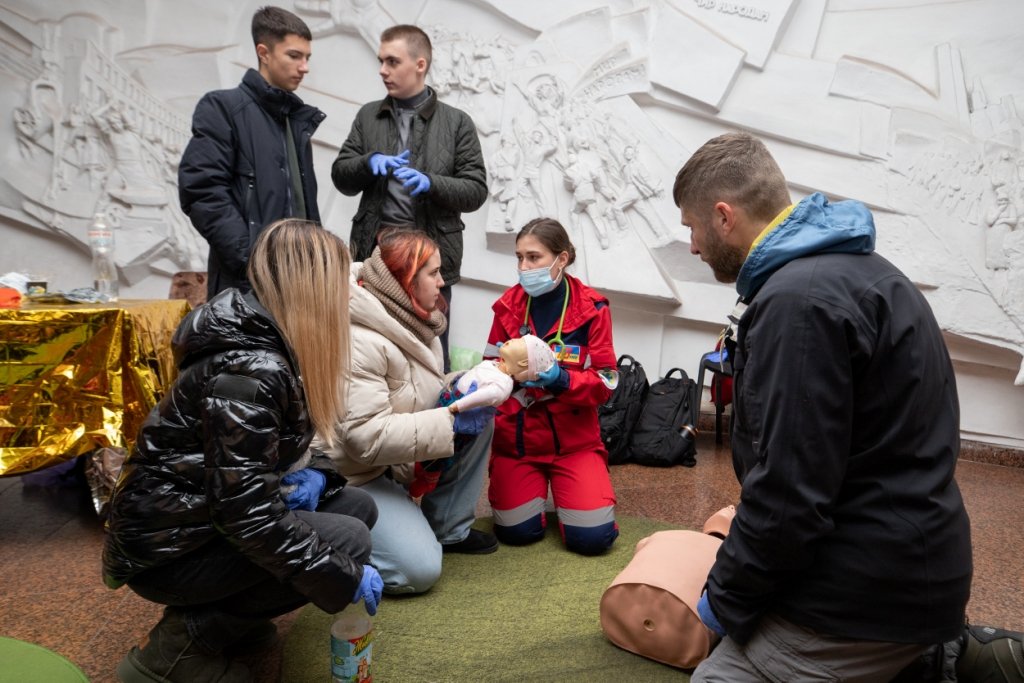 У Києві в метрополітені будуть регулярно навчати домедичній допомозі: де і коли 2