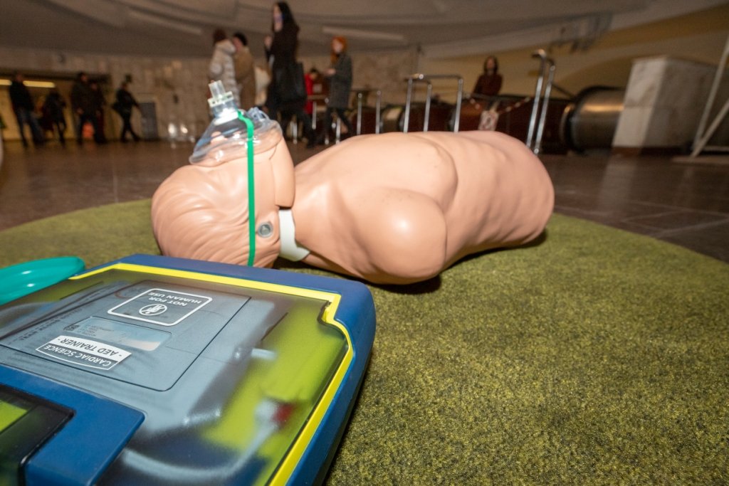 У Києві в метрополітені будуть регулярно навчати домедичній допомозі: де і коли 8