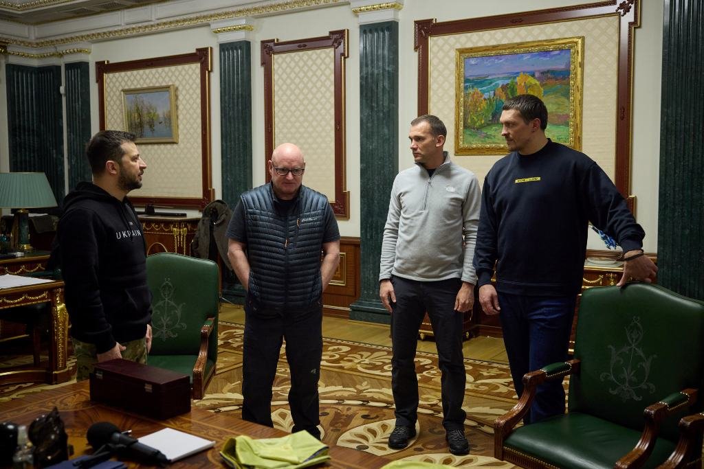 Амбасадори UNITED24 зустрілися з Президентом України і оголосили спільний збір на генератори 2