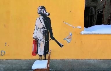 На Київщині зрізали зі стіни малюнок всесвітньовідомого художника Бенксі 1