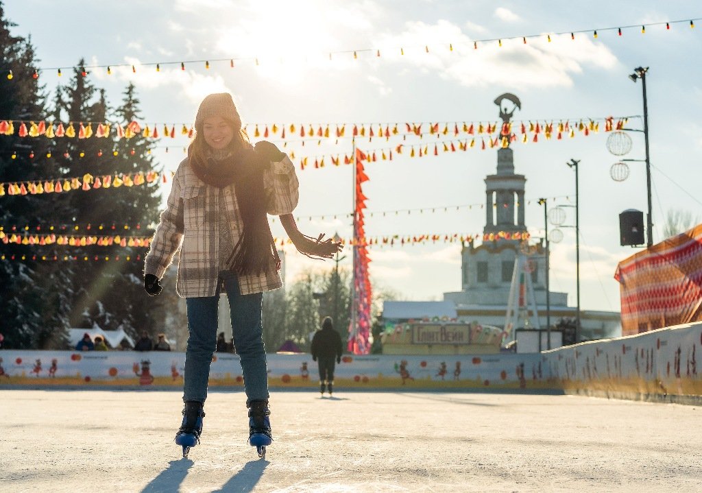 У Києві відкрилась «Зимова Країна на ВДНГ»: гід по цьогорічним локаціям та ціни 4