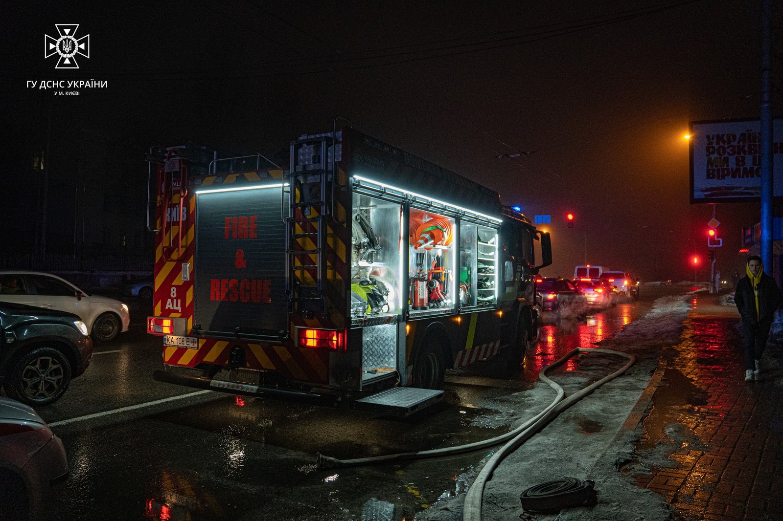 У Києві в кіоску вибухнув газовий балон: постраждали люди 8