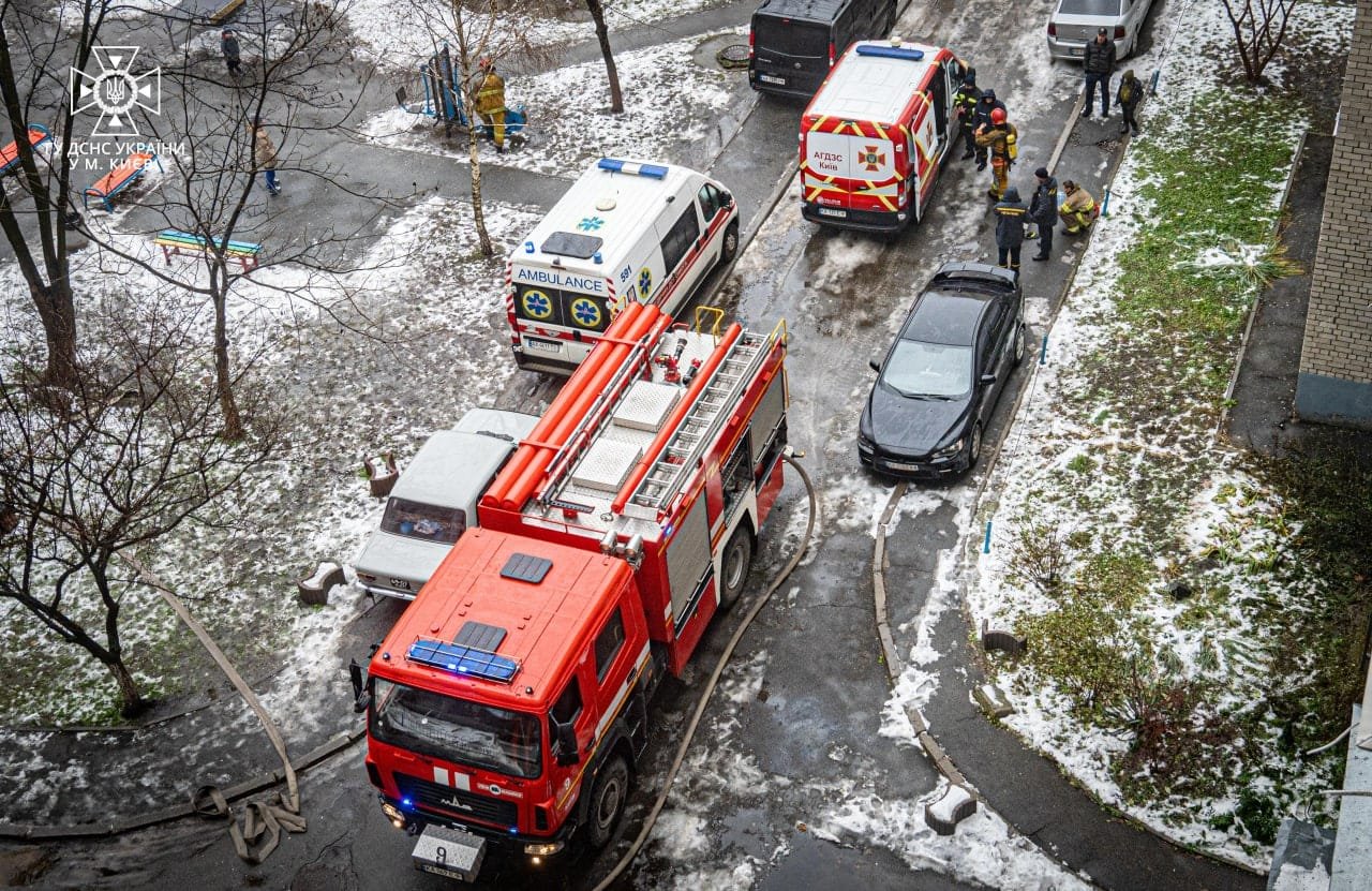 У Києві у Святошинському районі під час пожежі в багатоповерхівці загинула жінка 11