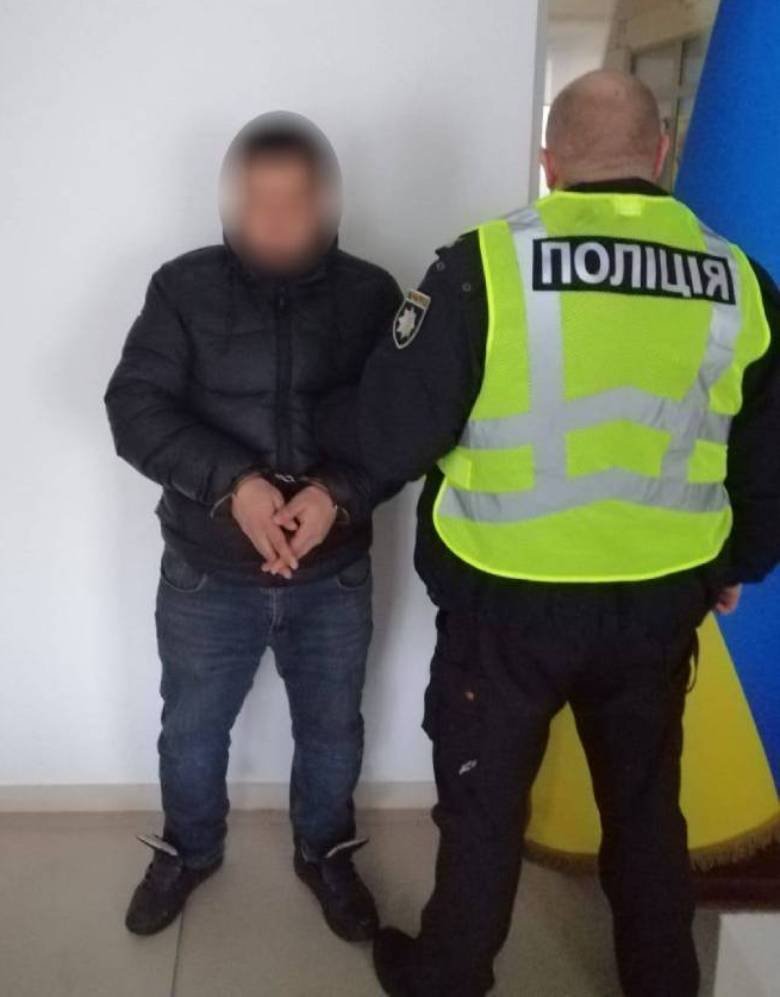 У Києві через вибух газового балона постраждали люди та згоріли кіоски: чоловіку повідомили про підозру 2