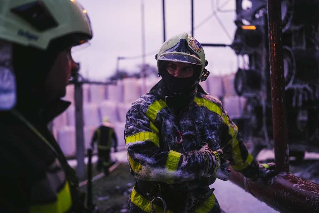 Київ атакували дрони-камікадзе: наслідкі та фото з місця падіння уламків шахедів 8