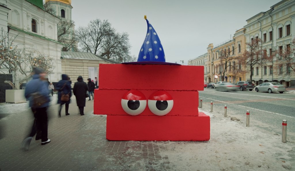 У Києві розмалювали бетон від колишніх блокпостів: хто, навіщо і де побачити 5