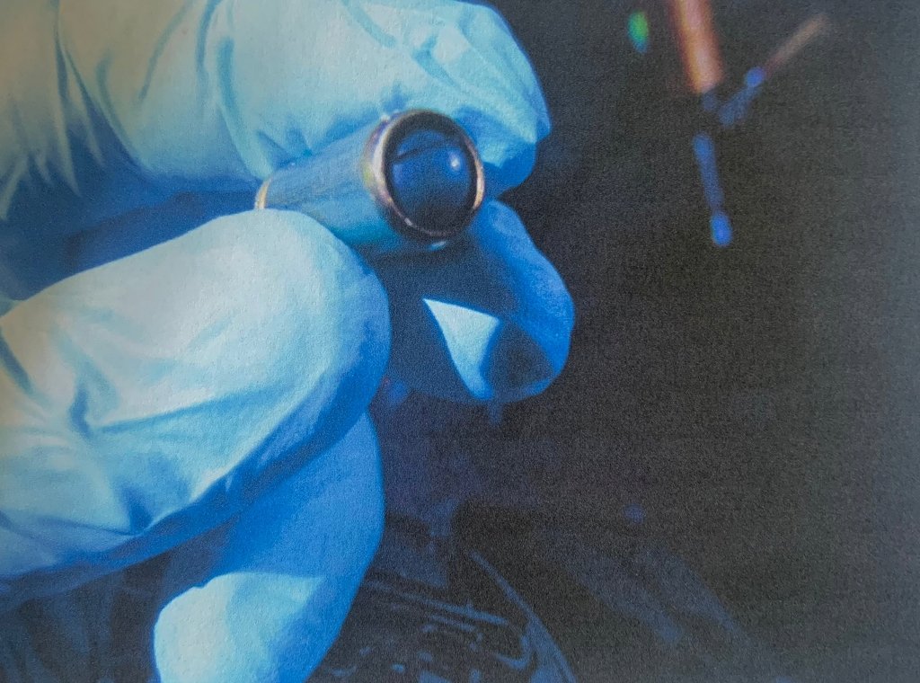 У Києві чоловік відкрив стрілянину посеред вулиці та поранив перехожу жінку 3