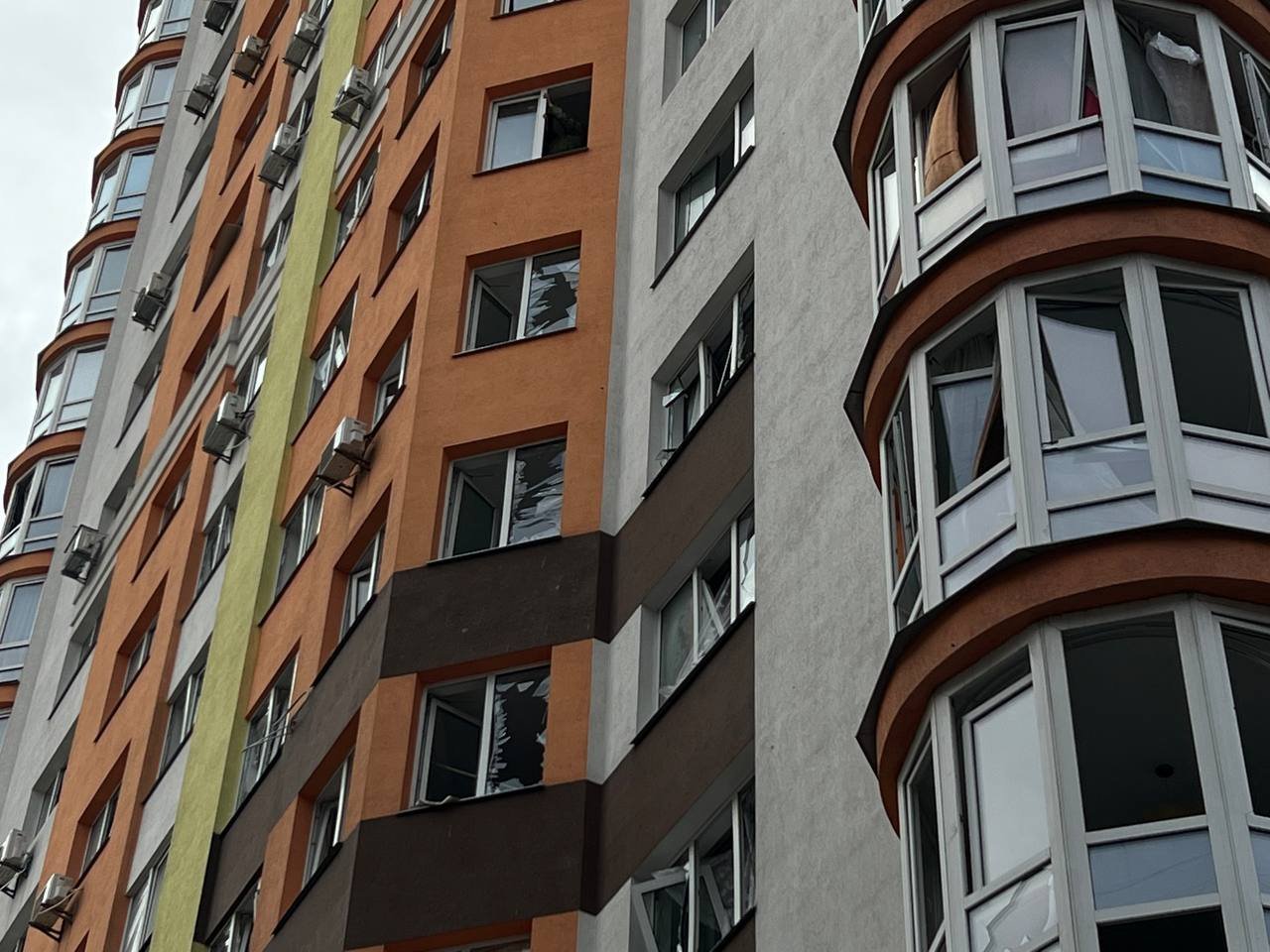 Атака дронами на Київ 30 грудня: як зараз виглядає пошкоджена багатоповерхівка в Голосіївському районі 6