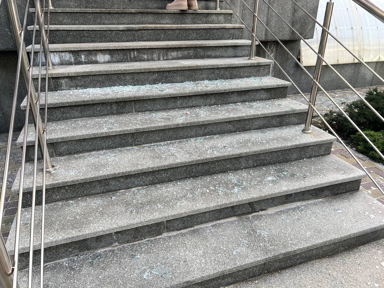 Атака дронами на Київ 30 грудня: як зараз виглядає пошкоджена багатоповерхівка в Голосіївському районі 10