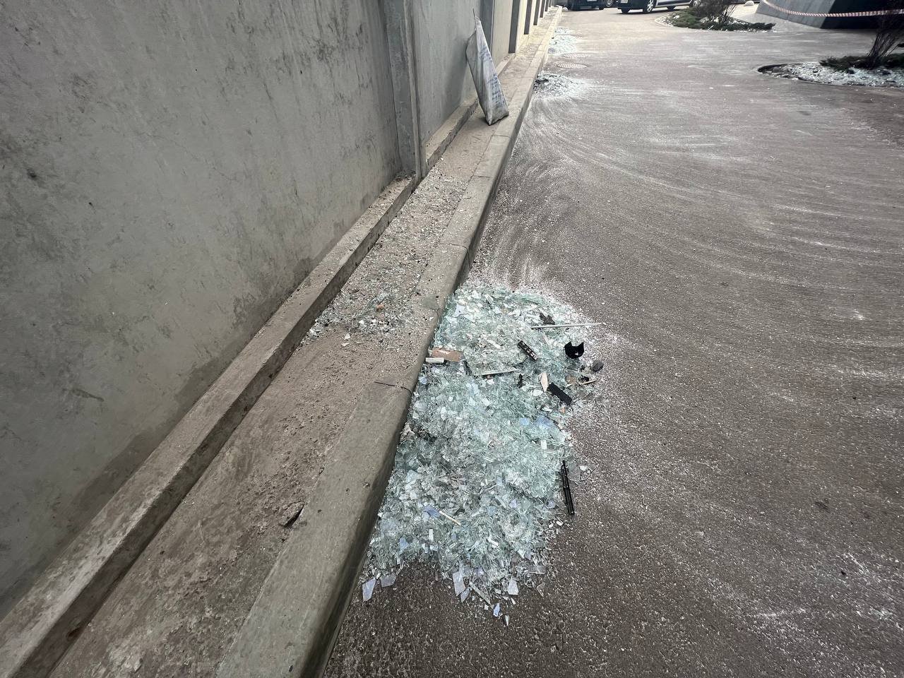 Атака дронами на Київ 30 грудня: як зараз виглядає пошкоджена багатоповерхівка в Голосіївському районі 17