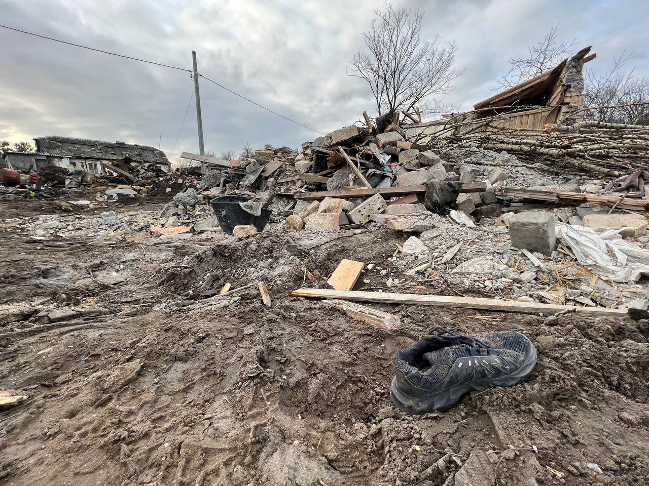 Як зараз виглядають зруйновані будинки у Бортничах: історії місцевих жителів 3