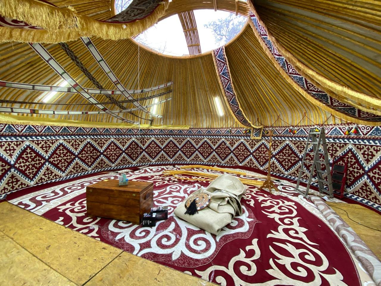 У центрі Києва казахи побудували "Юрту Незламності": волонтери прокоментували заяву МІД рф 1