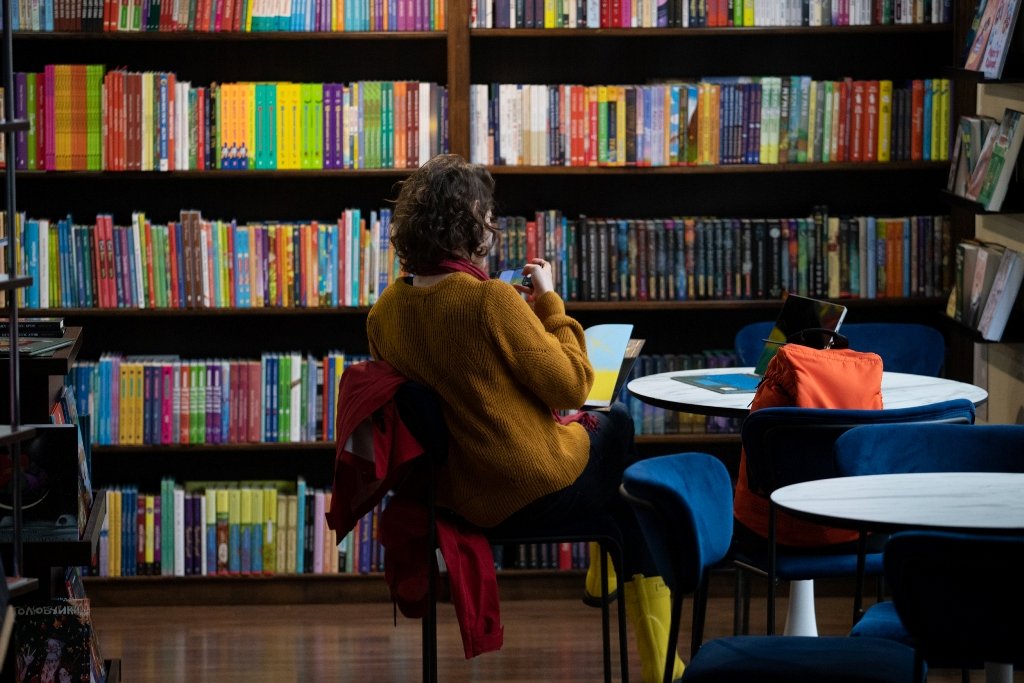 У Києві збирають бібліотеки для захисників України 3