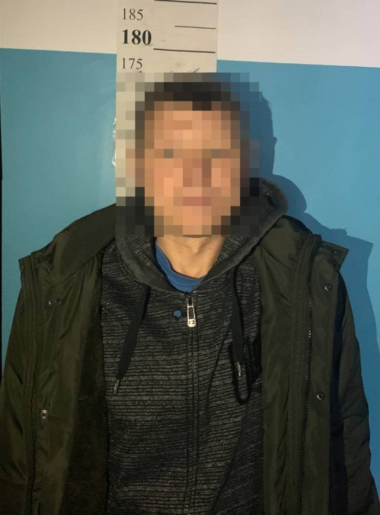 У Києві чоловік під час сварки вдарив дружину ножем у живіт 1