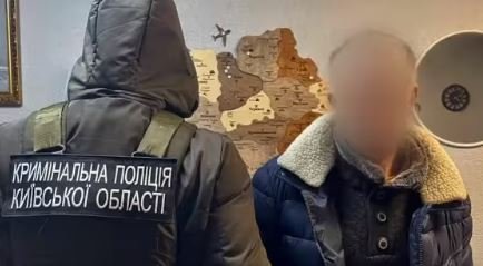 На Київщині водій Mercedes-Benz збив велосипедиста та втік з місця ДТП: чоловік помер у лікарні 3
