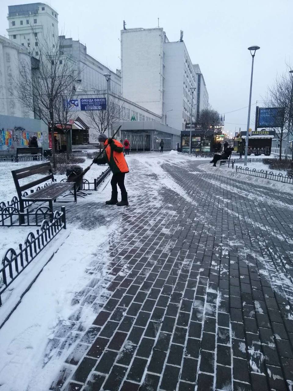 У Києві випав сніг: як місто долає погіршення погодних умов 2