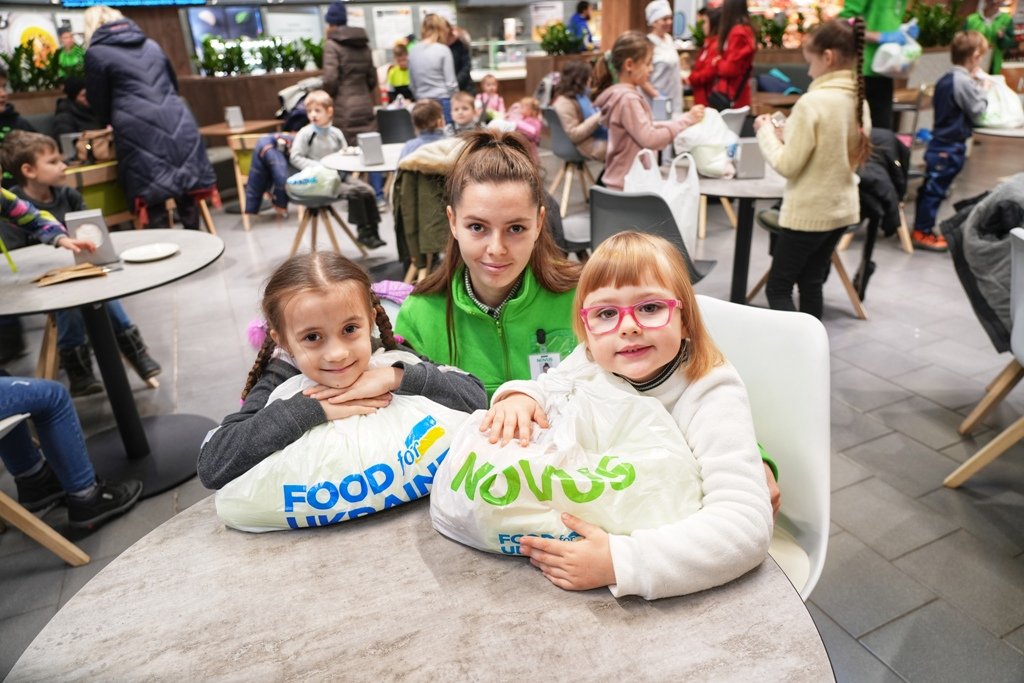 NOVUS та Food for Ukraine продовжують допомагати Україні: основні напрямки черіті-проєктів 12