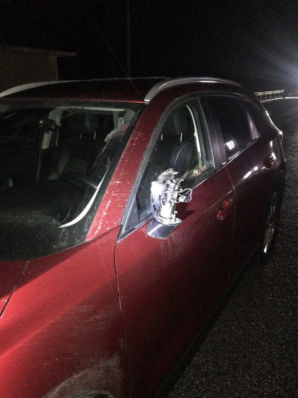 На Київщині чоловік попав під колеса Мazda, коли перебігав дорогу 1