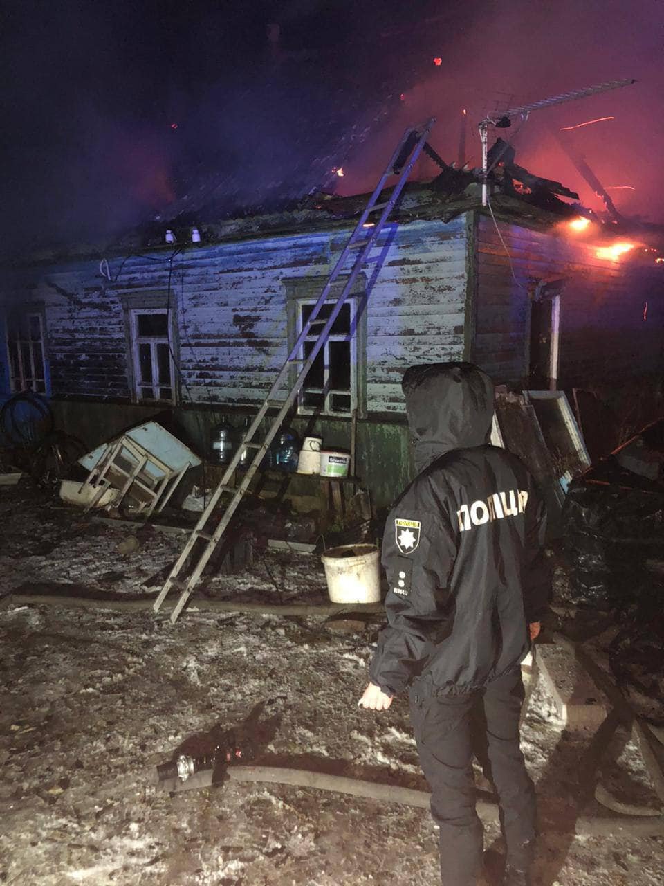 На Київщині у згорівшому будинку знайшли тіло чоловіка 1