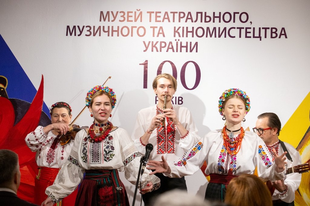 Куди піти у Києві: як працює Музей театрального, музичного та кіномистецтва України, якому виповнилося 100 років 1
