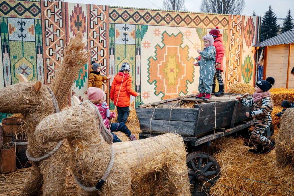 У Києві на ВДНГ проведуть Масницю з традиційними українськими обрядами: що це за свято і чому варто прийти 1