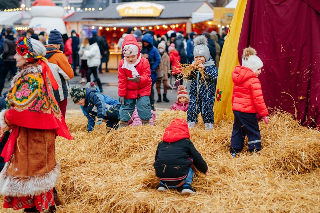 У Києві на ВДНГ проведуть Масницю з традиційними українськими обрядами: що це за свято і чому варто прийти 3