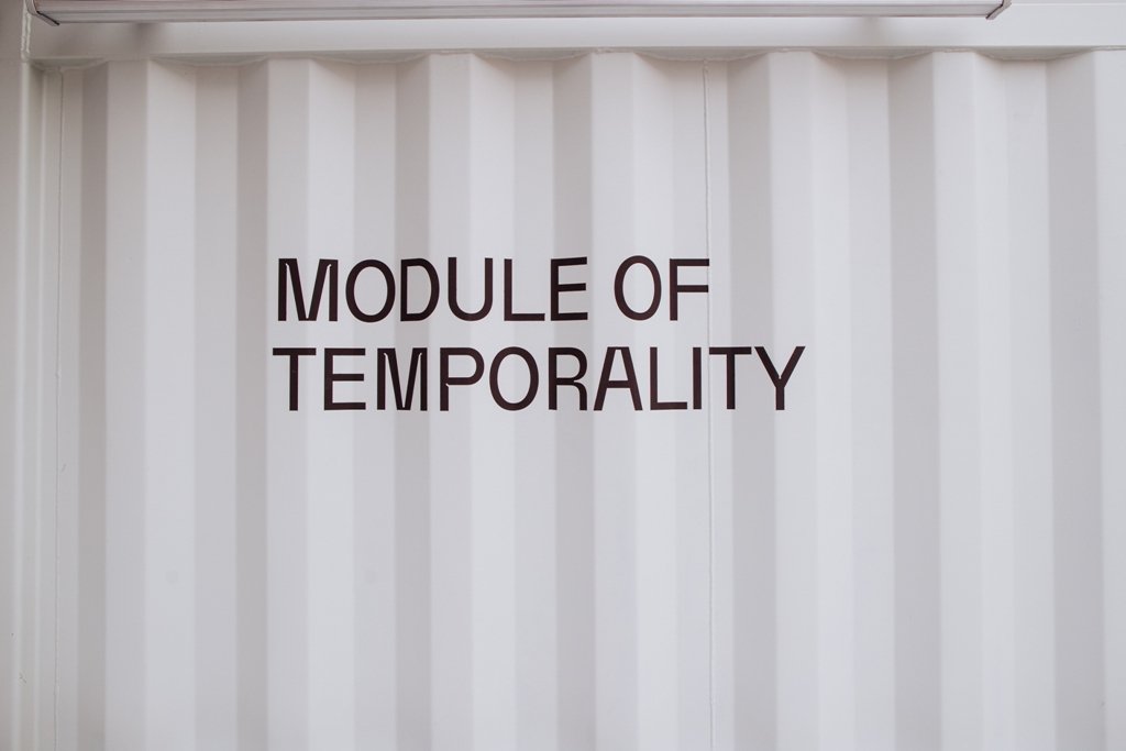 У Києві на Контрактовій площі відкрили культурний простір «Модуль тимчасовості»: що це, графік та ціна 1