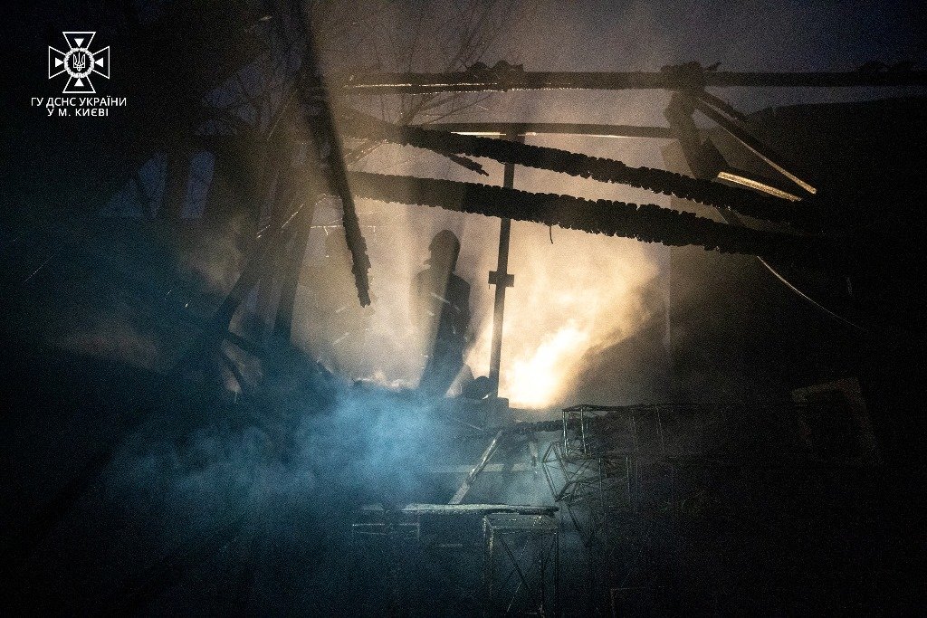 У Києві сталася масштабна пожежа у Солом’янському районі: що відомо 4