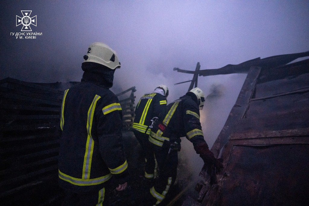 У Києві сталася масштабна пожежа у Солом’янському районі: що відомо 7