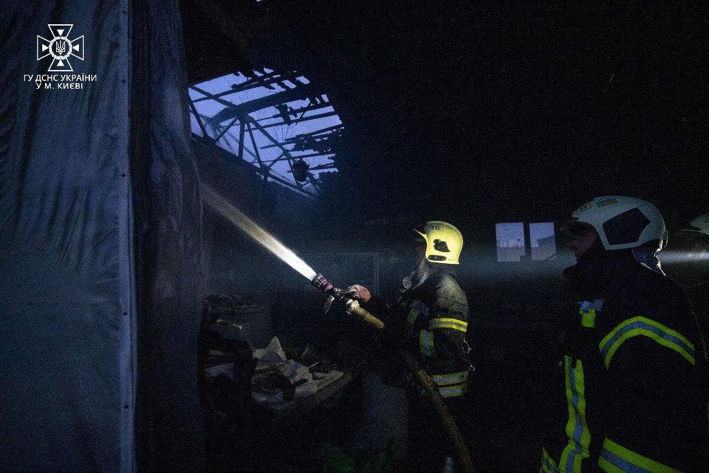 У Києві сталася масштабна пожежа у Солом’янському районі: що відомо 9
