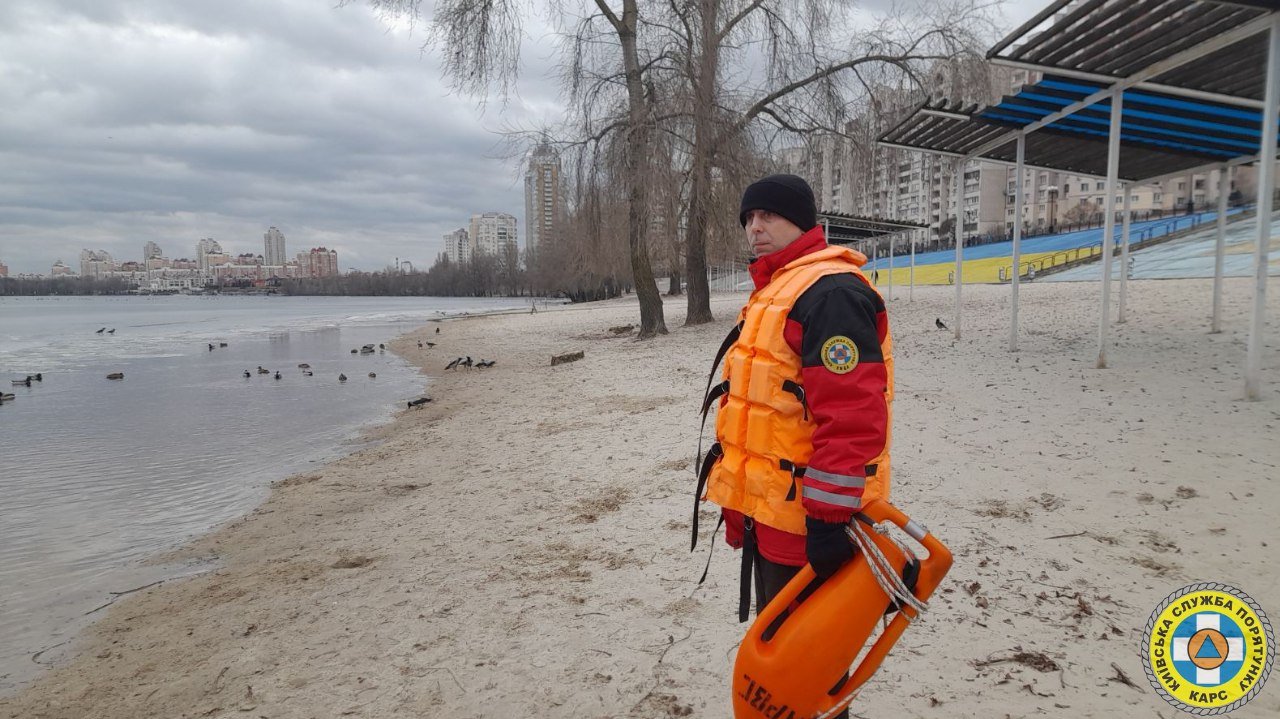 Водойми Києва несуть надзвичайну загрозу для життя: у місті посилили чергування рятувальників 5