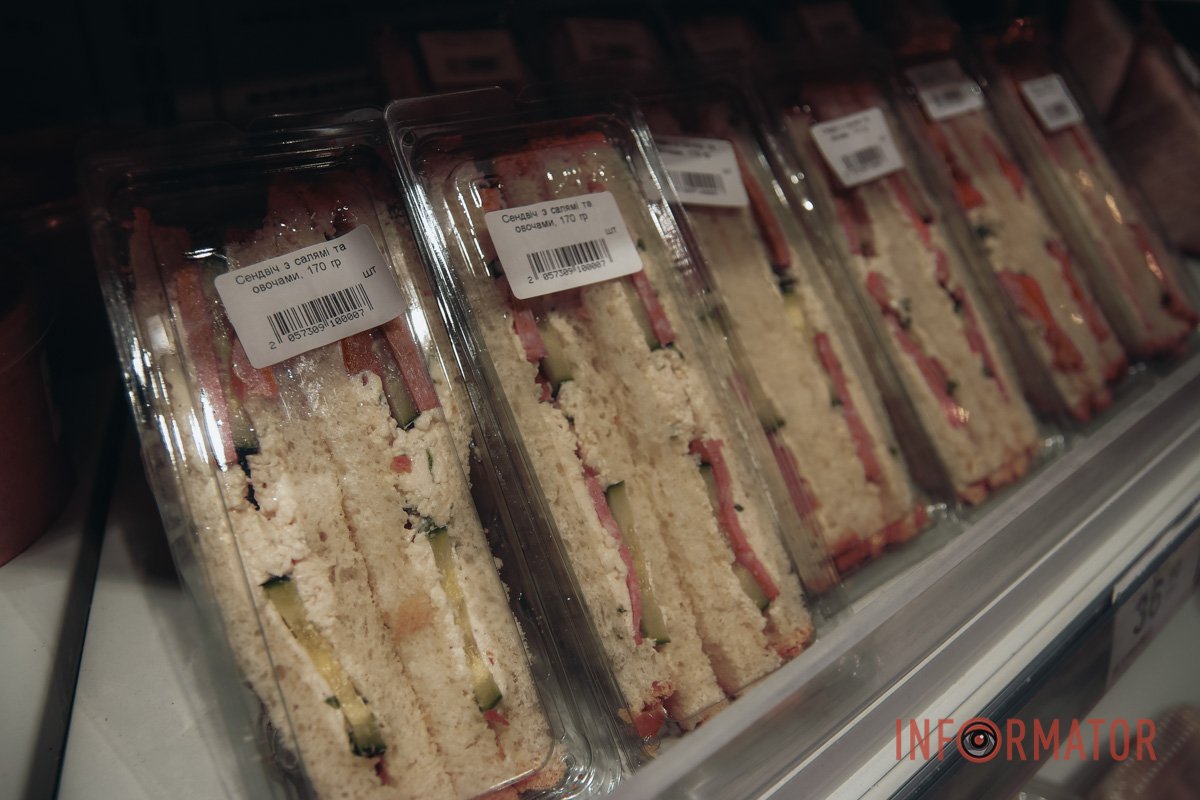 Відкрий для себе VARUS: власне виробництво та ексклюзивний інтер'єр. Екскурсія супермаркетом від Інформатор 14