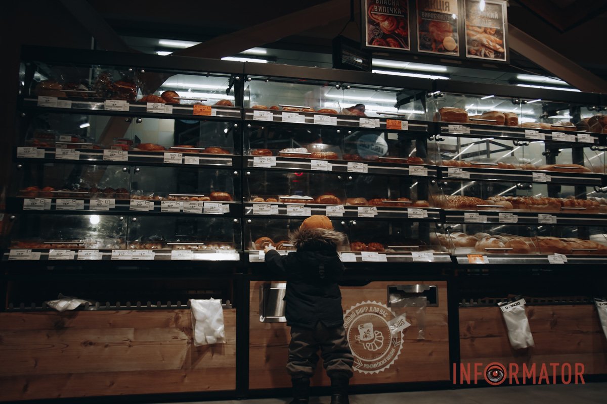 Відкрий для себе VARUS: власне виробництво та ексклюзивний інтер'єр. Екскурсія супермаркетом від Інформатор 22